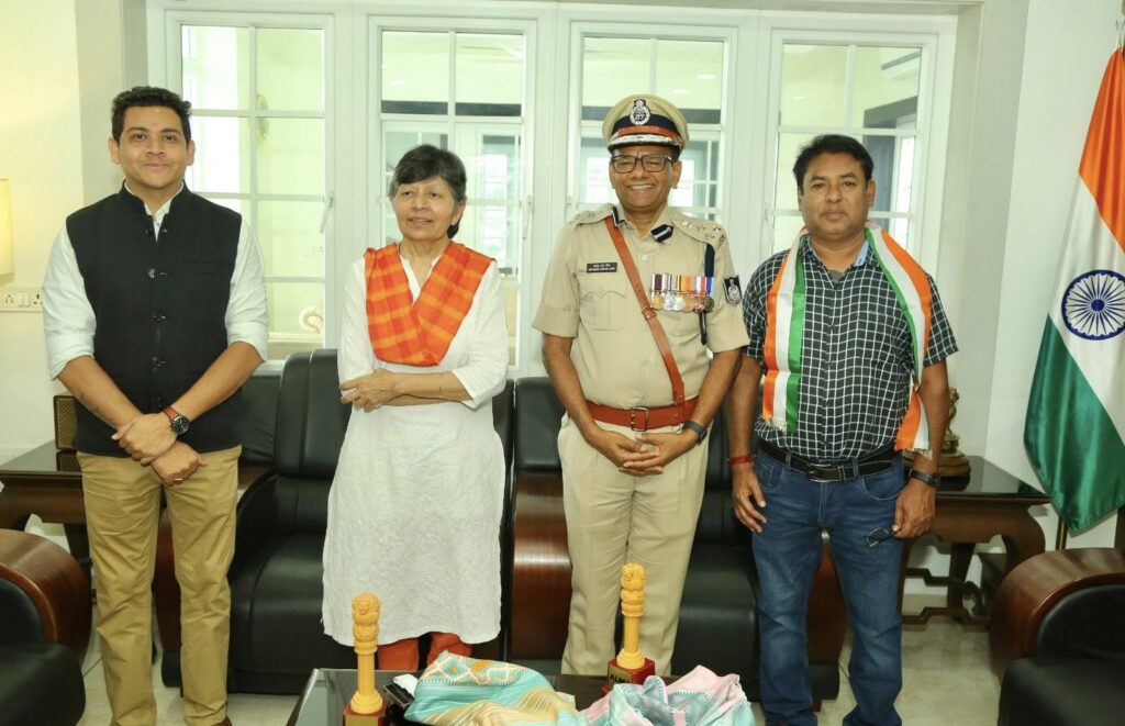 Abhishek Mudgal with Dr. Asha Mathur IPS, Shree Mahesh Chandra Jain DIG, and dignitaries at the Independence Day celebration hosted by World Book of Records India.